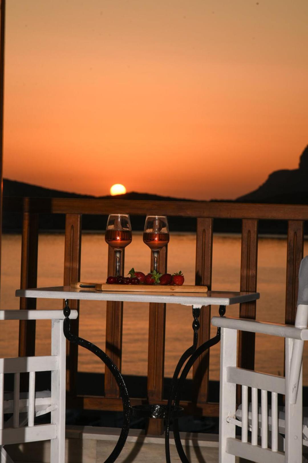 Australia Apartments Kalymnos Town Bagian luar foto