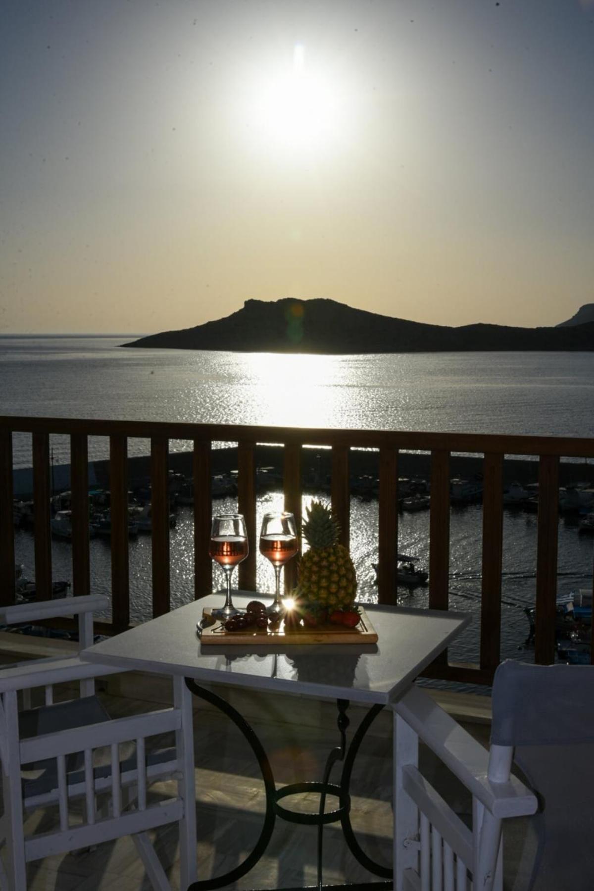 Australia Apartments Kalymnos Town Bagian luar foto