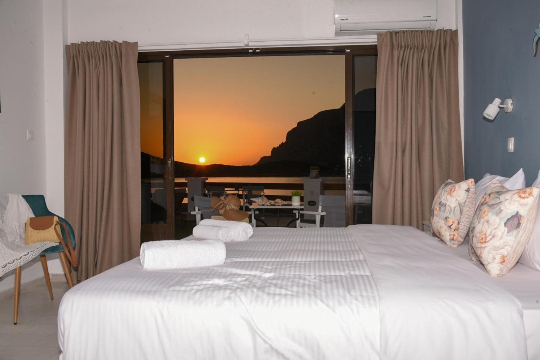 Australia Apartments Kalymnos Town Bagian luar foto